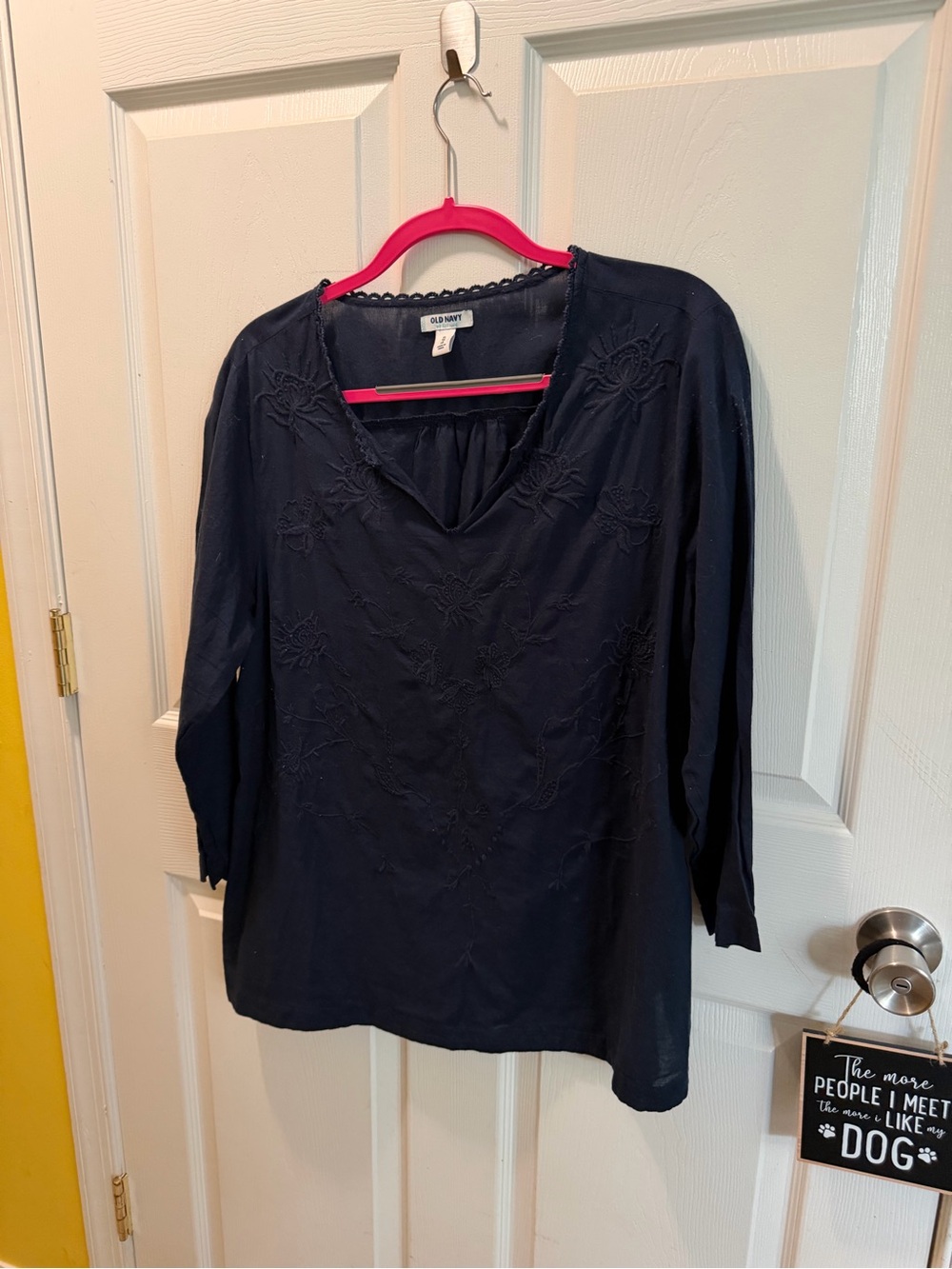 Gently Used Old Navy Top